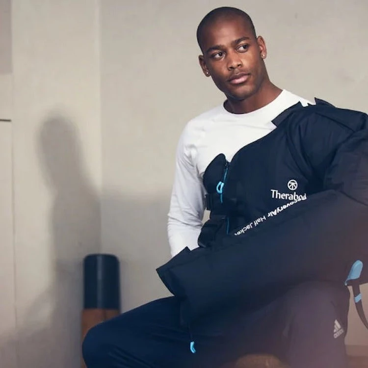 TheraGun Therabody RecoveryAir Compression Half-Jacket 6 TheraGun Therabody RecoveryAir Compression Half-Jacket