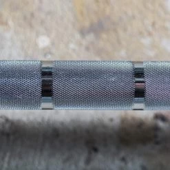 York Barbell Men’s North American Chrome Olympic Training Weight Bar Barbells, Weight Bars & Plates